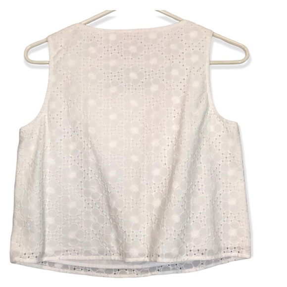 Lilly Pulitzer Daisy Eyelet Crop Top Resort White - Picture 9 of 10